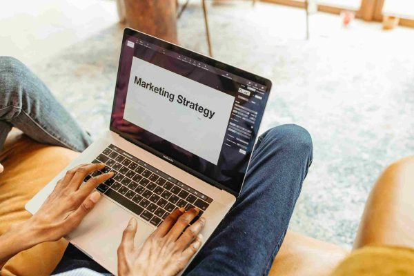 Funnel-Marketing-Strategi-Ampuh-untuk-Tingkatkan-Penjualan-Perusahaan-scaled_11zon