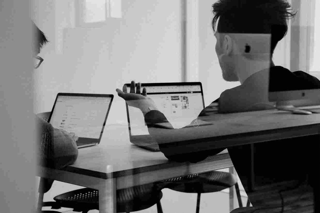 Apa 360 Degree Feedback: Penilaian dari Berbagai Sudut Pandang